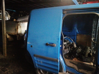 FORD CONNCET SAĞ SÜRGÜLÜ KAPI ÇIKMA