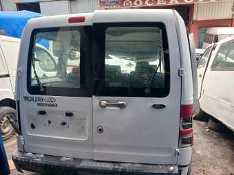 Ford Connect Bagaj Kapağı Çıkma