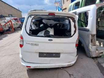 Ford Courier Bagaj Kapağı Çıkma Orjinal