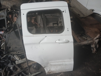 FORD COURİER SAĞ ARKA KAPI ÇIKMA