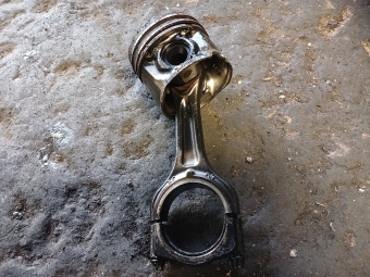 Ford Fiesta Piston Kolu Çıkma 1.4 Dizel