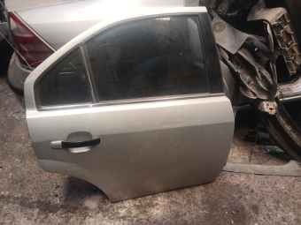 Ford Mondeo Sağ Arka Kapı Çıkma