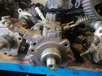 FORD TRANSİT 155 PS MAZOT POMPASI ÇIKMA