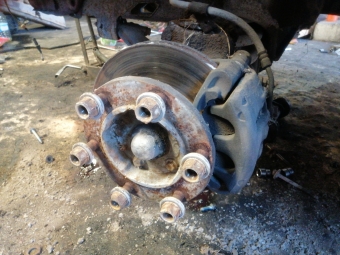 FORD TRANSİT T15 SOL TAŞIYICI PORYA ÇIKMA