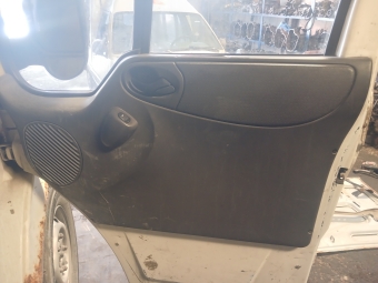 Ford Transit V184 Sağ Kapı Döşemesi Çıkma