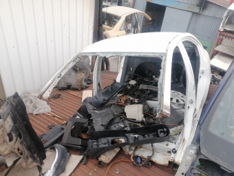 HYUNDAİ ACCENT ERA TAVAN ARKA