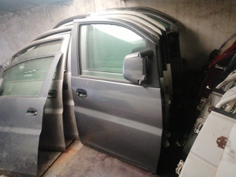 Hyundai Starex Sağ Ön Kapı Çıkma